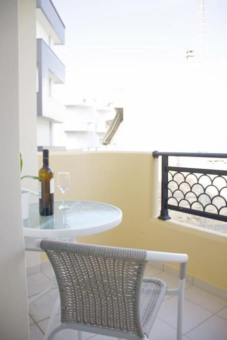 Cozy Apartment In The Heart Of The City Héraklion Extérieur photo